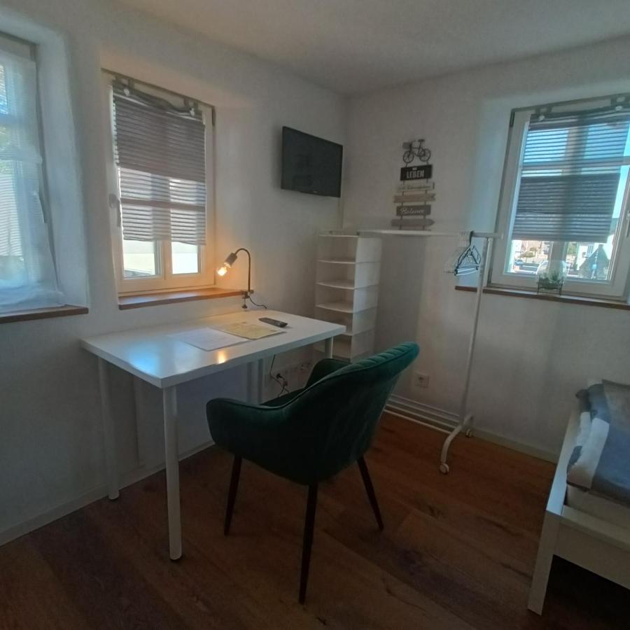 Apartments & Moeblierte Zimmer In Kahl Am Main, Kontaktloser Self Check-In, W-Lan, Schreibtisch, Duschbad, Kuechenzeile, Pkw-Plaetze Экстерьер фото