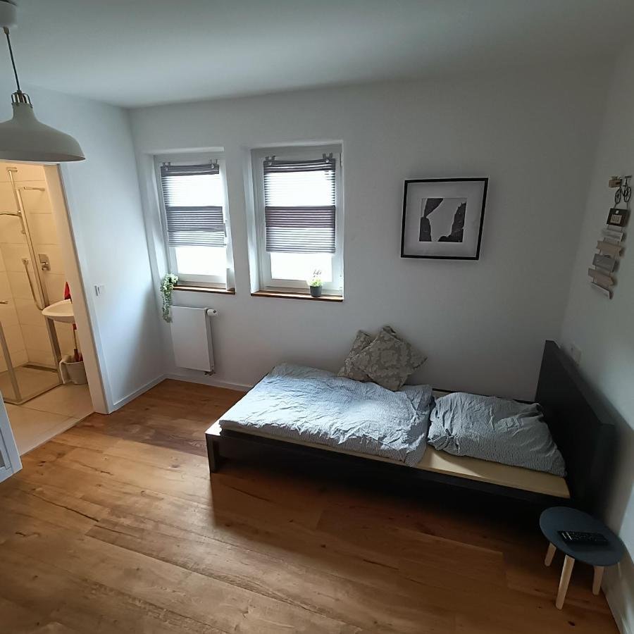 Apartments & Moeblierte Zimmer In Kahl Am Main, Kontaktloser Self Check-In, W-Lan, Schreibtisch, Duschbad, Kuechenzeile, Pkw-Plaetze Экстерьер фото