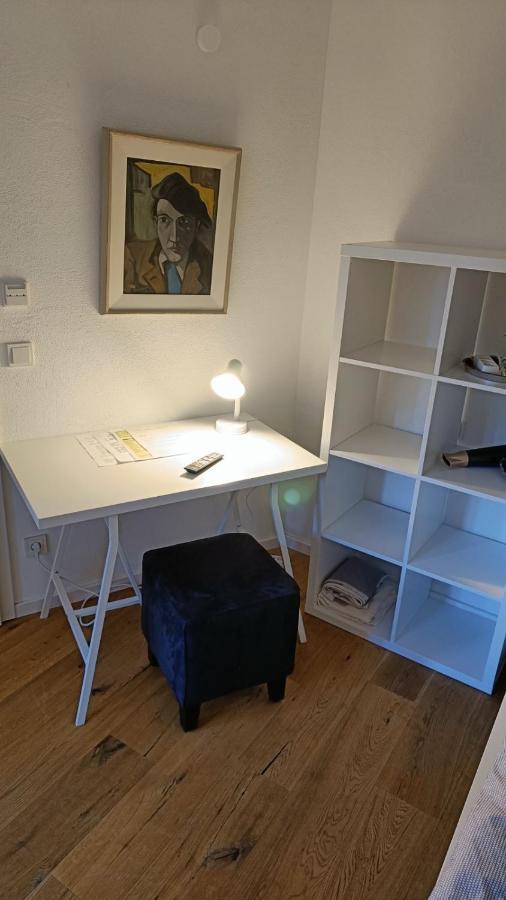 Apartments & Moeblierte Zimmer In Kahl Am Main, Kontaktloser Self Check-In, W-Lan, Schreibtisch, Duschbad, Kuechenzeile, Pkw-Plaetze Экстерьер фото